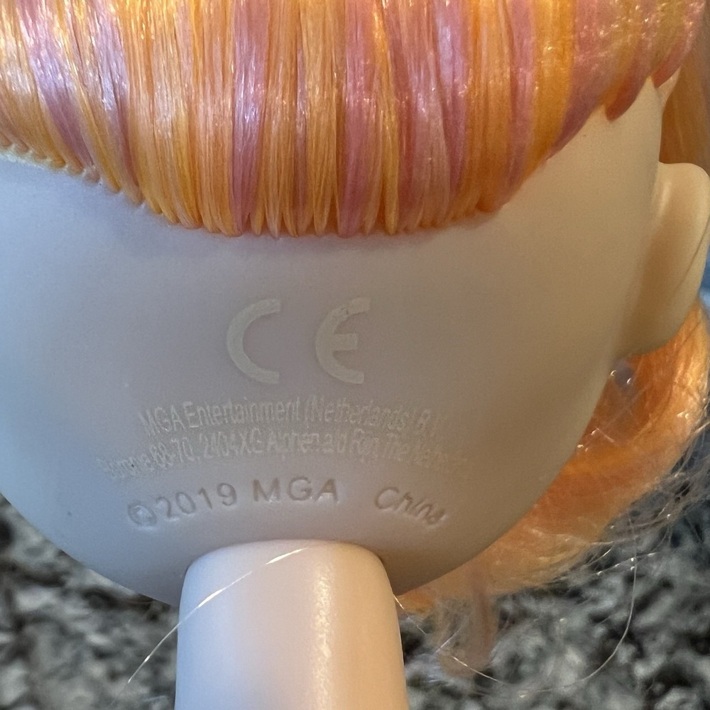 Rainbow High Poppy Rowan Cheer Doll Orange 2019 MGA Entertainment - Picture 11 of 11